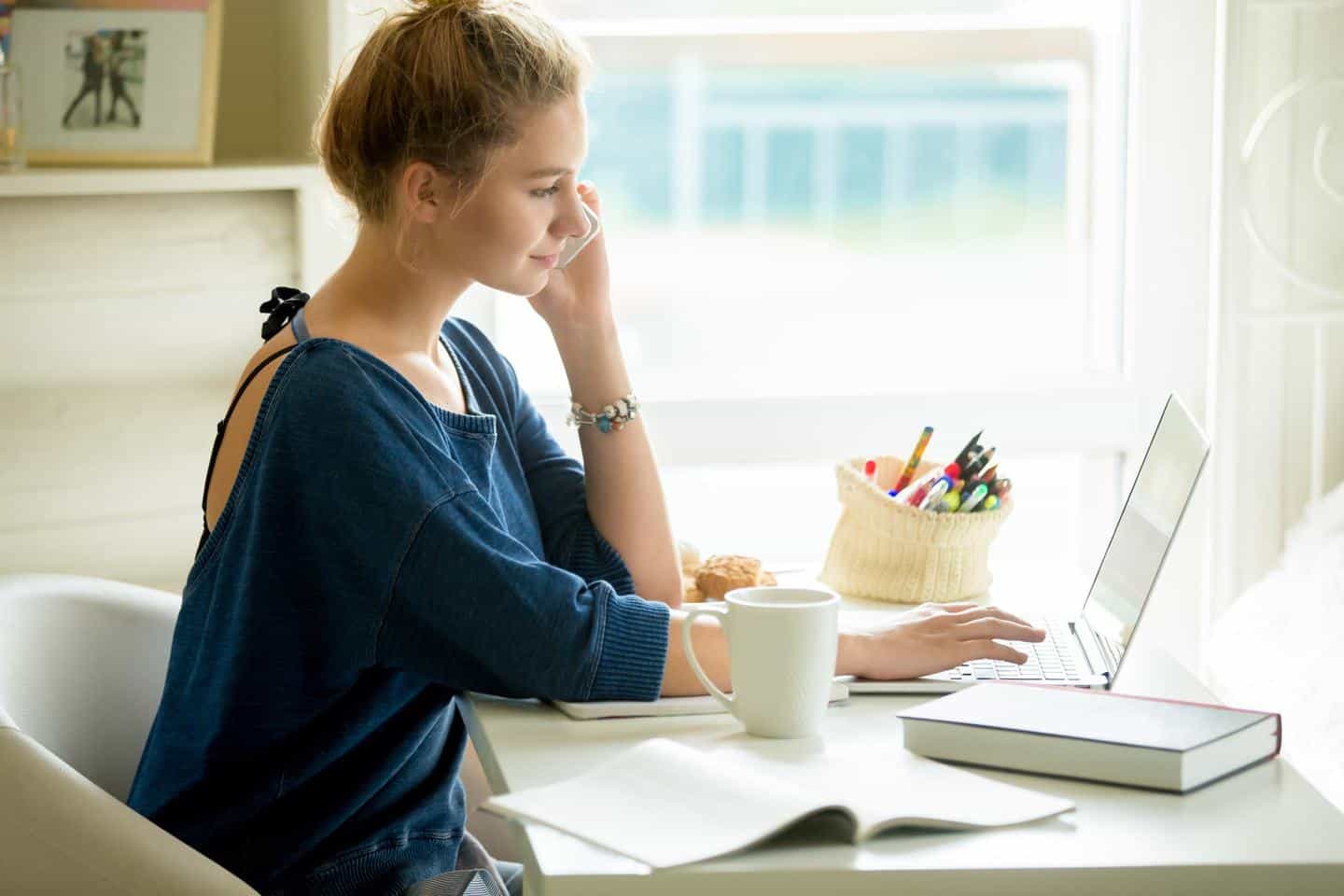 Make Money Online concept and woman with laptop Stock Photo by ©Melpomene  83256888